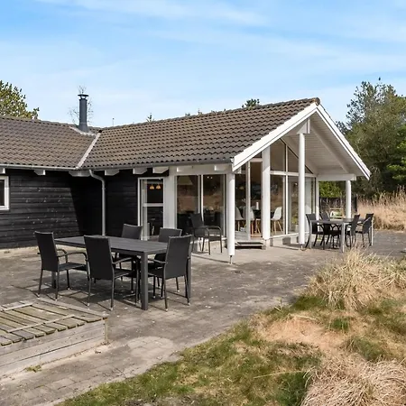 Botwith - 2-8km From The Sea By Interhome