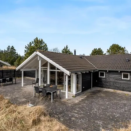 Botwith - 2-8km From The Sea By Interhome