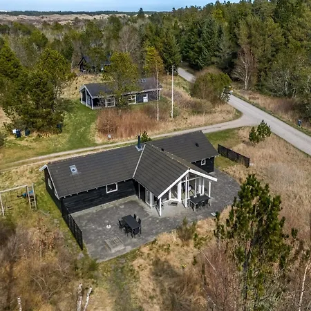 Botwith - 2-8km From The Sea By Interhome *