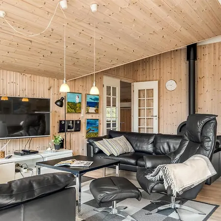 Botwith - 2-8km From The Sea By Interhome 펜션